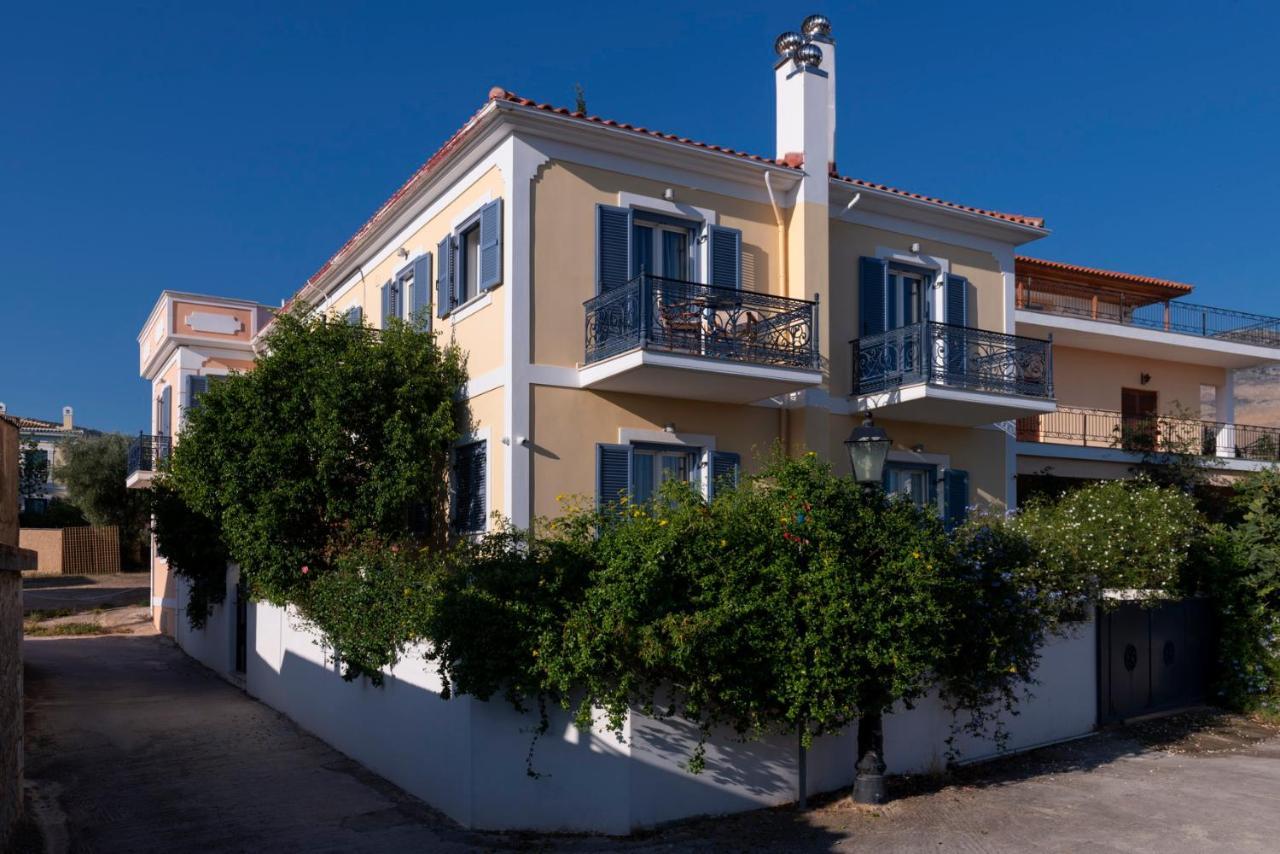 Nautilus Luxury Apartments Galaxídhion Extérieur photo